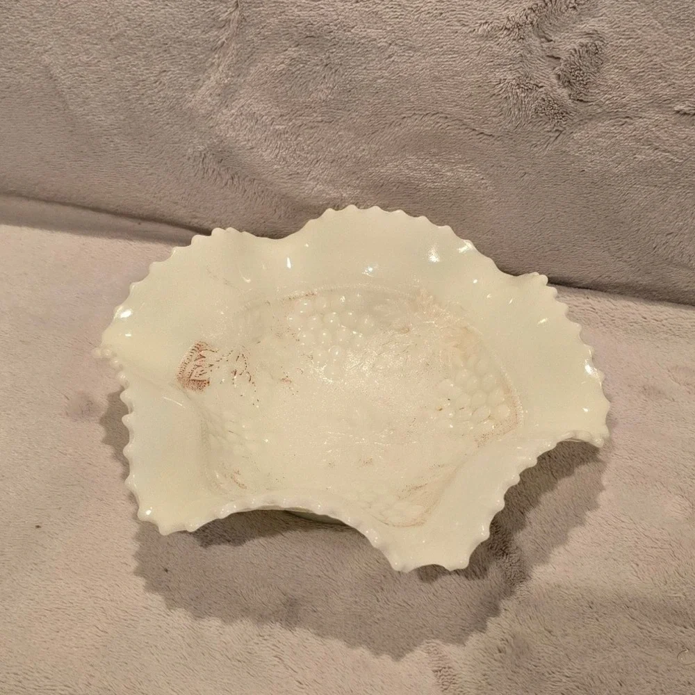 Vintage Northwood Uranium Custard Glass Bowl Grape & Cable Pattern Bowl 7.5